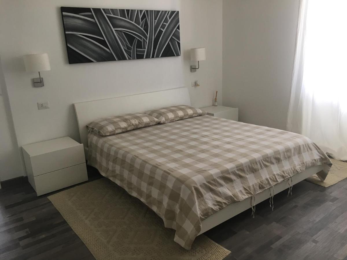 Vinile Apartment Cagliari Ngoại thất bức ảnh